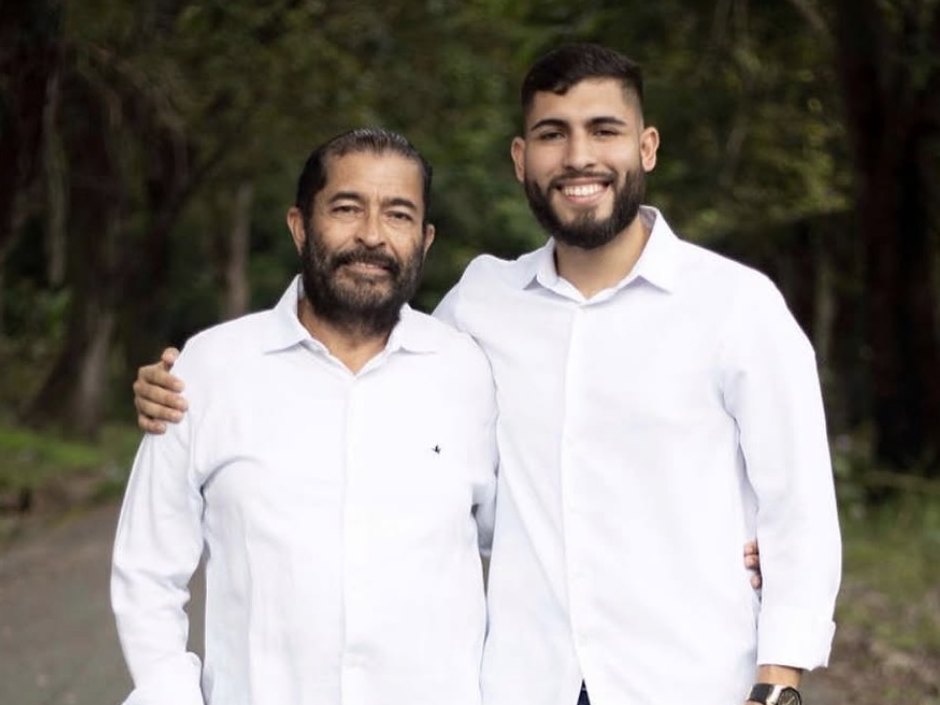 El Licdo. Edwin Ordóñez Berrocal, fundador de ACSSA, junto a su hijo, el Licdo. Erwing A. Ordóñez R., gerente general
